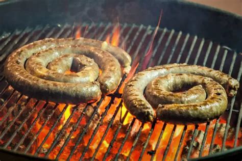  Boerewors！ 一道充滿辛香與煙燻風味的南非美食